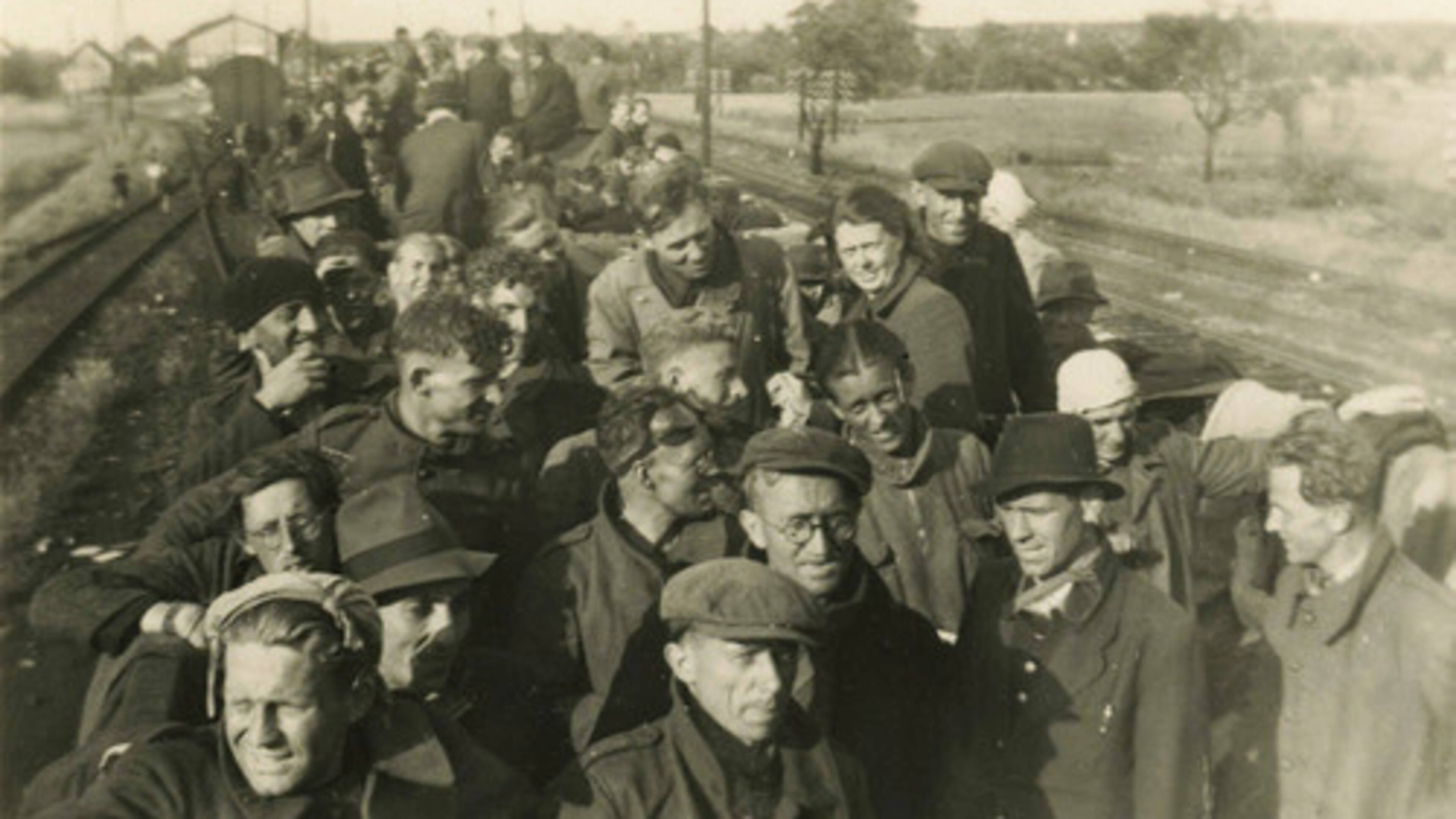 het bevrijdingsjaar | Teruggekeerde dwangarbeiders teleurgesteld over