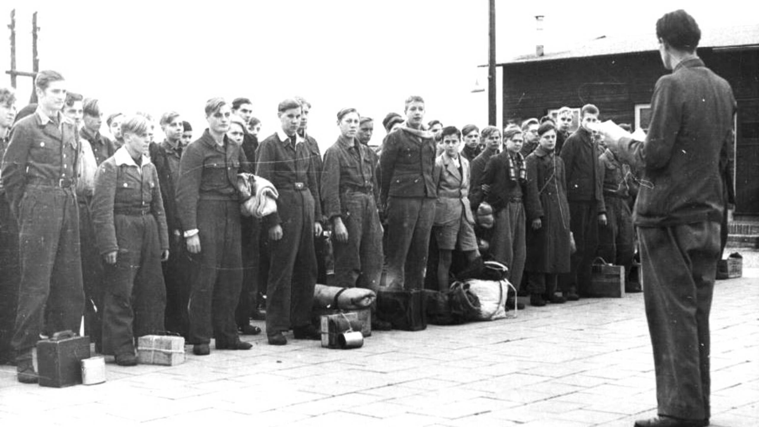 het bevrijdingsjaar | NSB-kind: 'Voor ons begon de oorlog na de