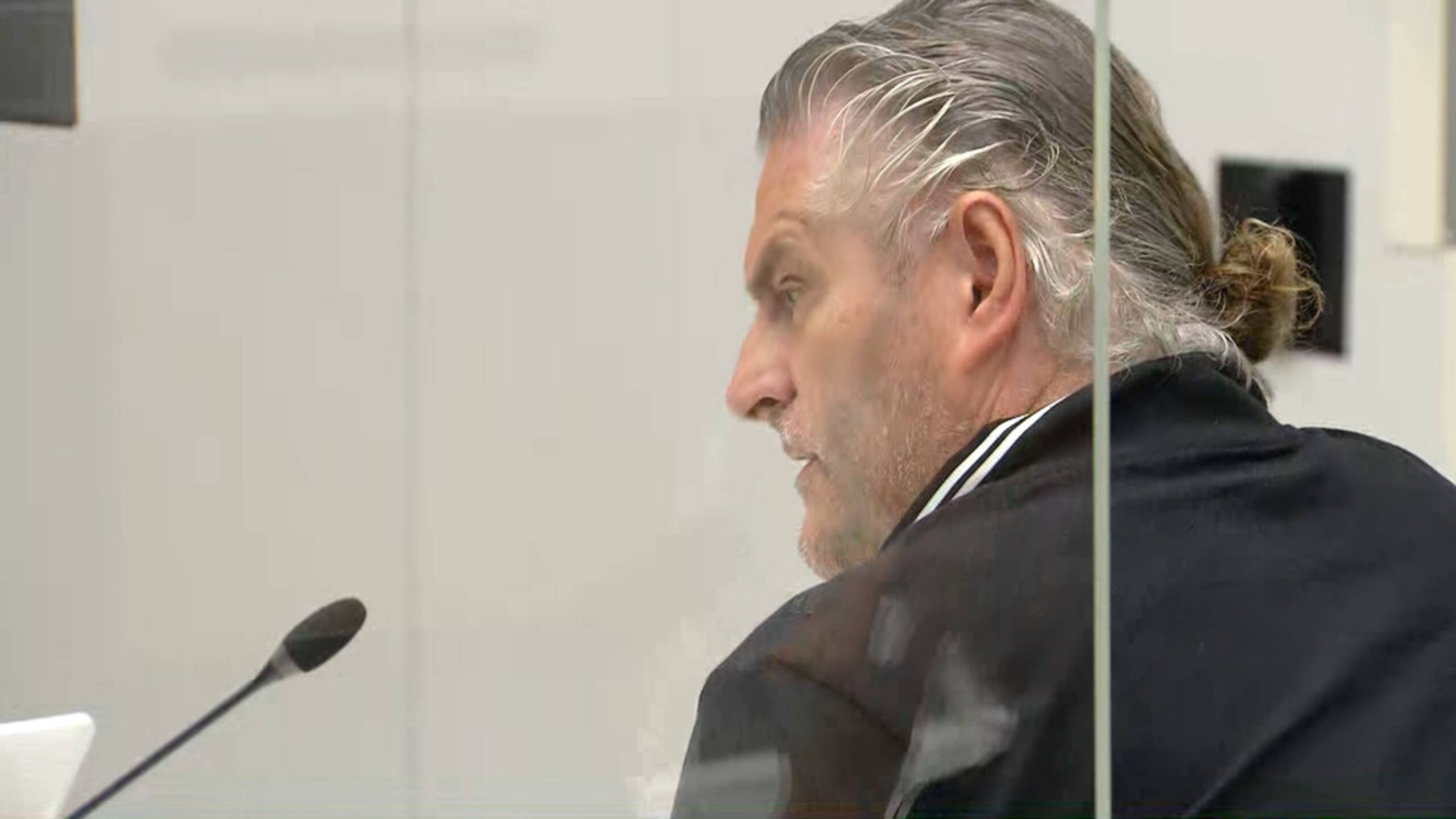 Leider Bende van Venlo blijft in de cel | NOS