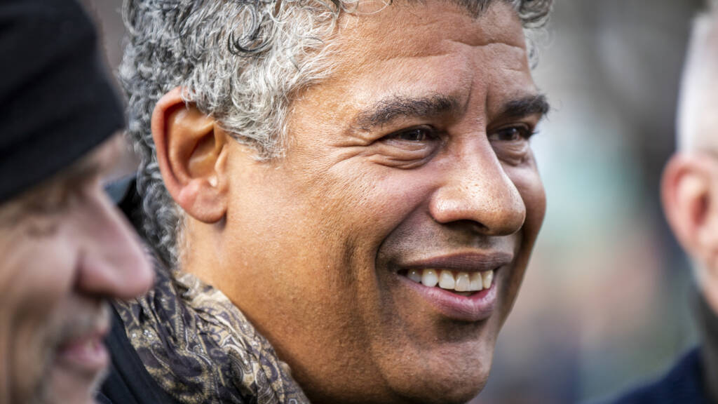 Warming-up: Rijkaard niet beschikbaar als bondscoach