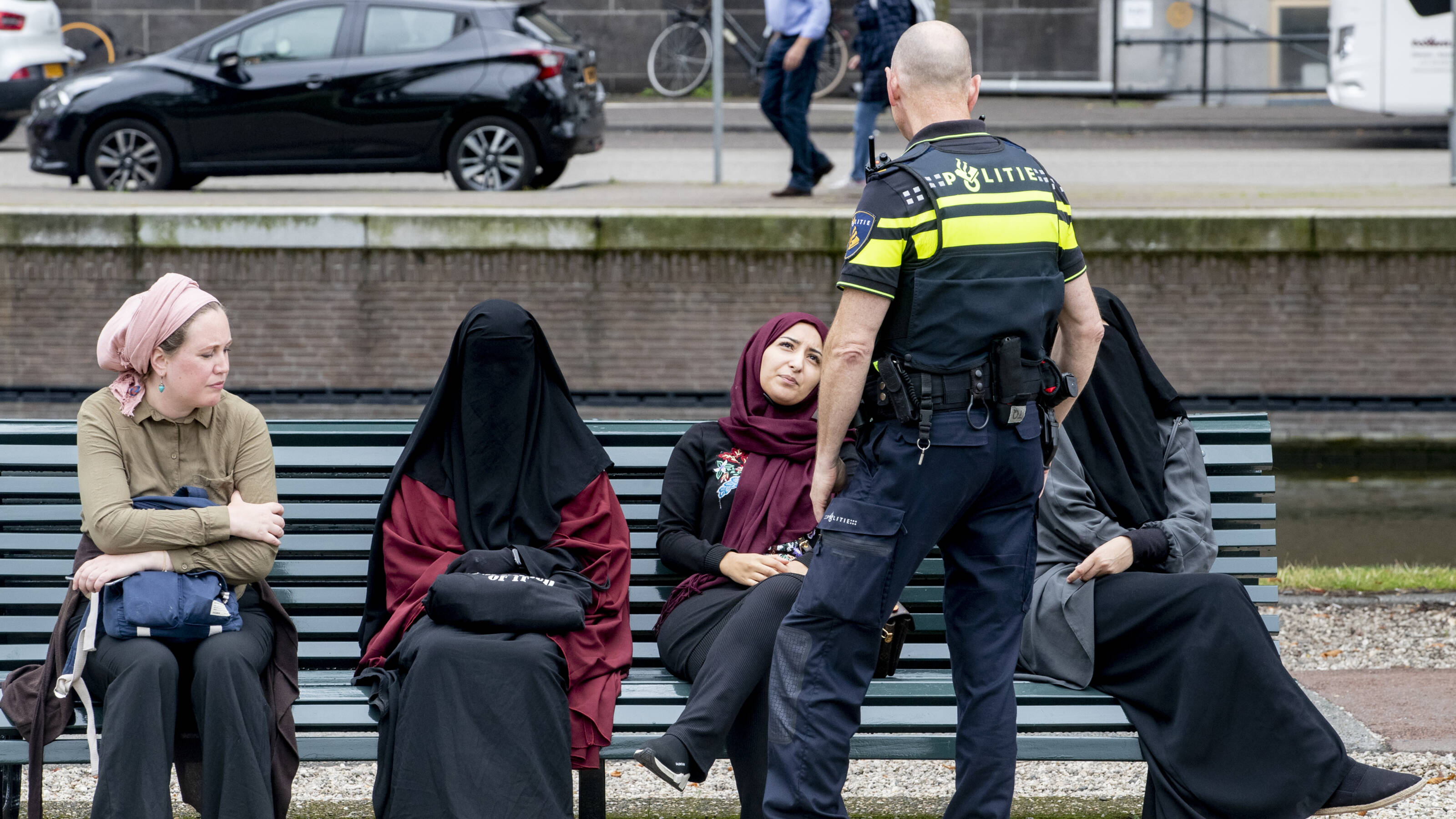 Stichting: boerkaverbod leidt tot islamofobie | NOS