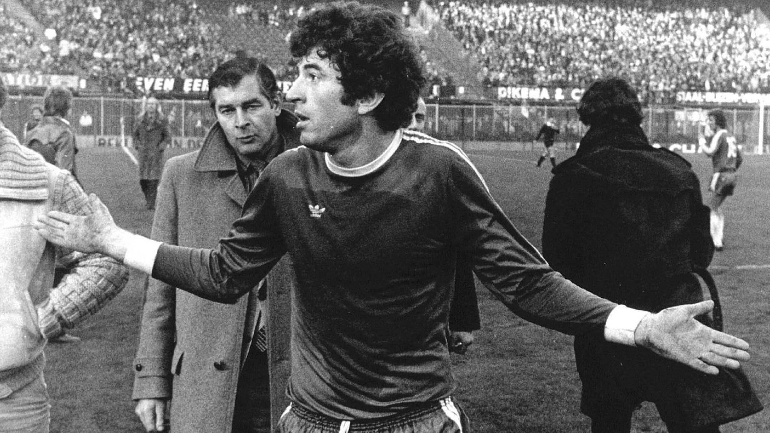 Frank Kramer, zowel op voetbalveld als in tvstudio kleurrijk maar