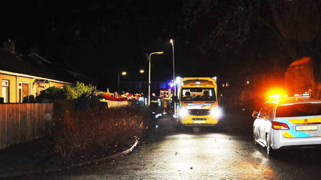 Vrouw (70) overleden door woningbrand in Munnekezijl - NOS