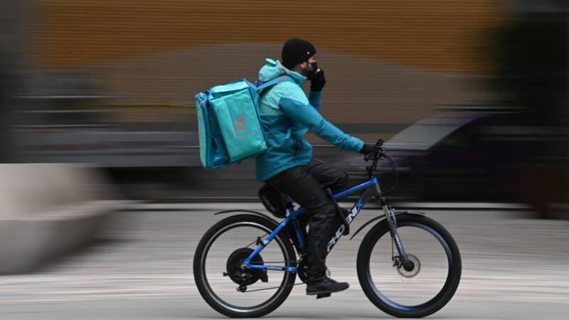 Maaltijdbezorger Deliveroo onderuit bij beursgang
