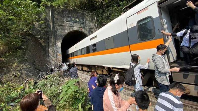 Treinongeluk Taiwan eist tientallen levens