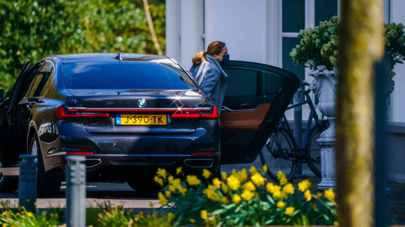 1 Cellige Wappies met een IQ VAN 10.. VOOR DAT SOORT MENSEN ZIJN OOK DIVERSE SOORTEN INJECTIES, zou zeggen, gebruiken..