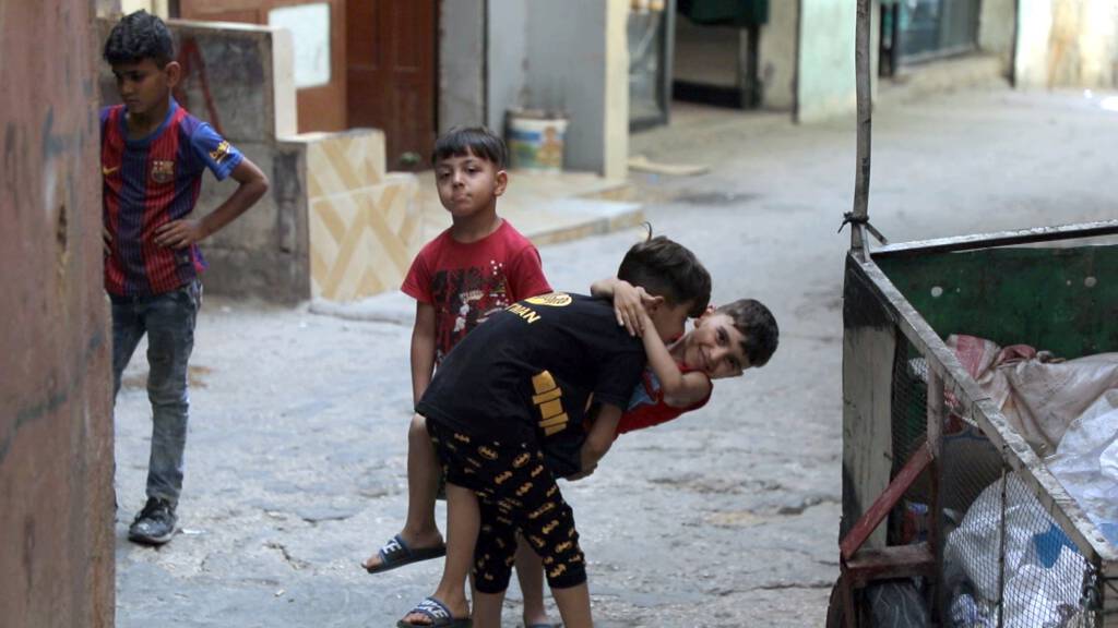 Oylab koring, kim porno qilgan Kokraksiz etuk