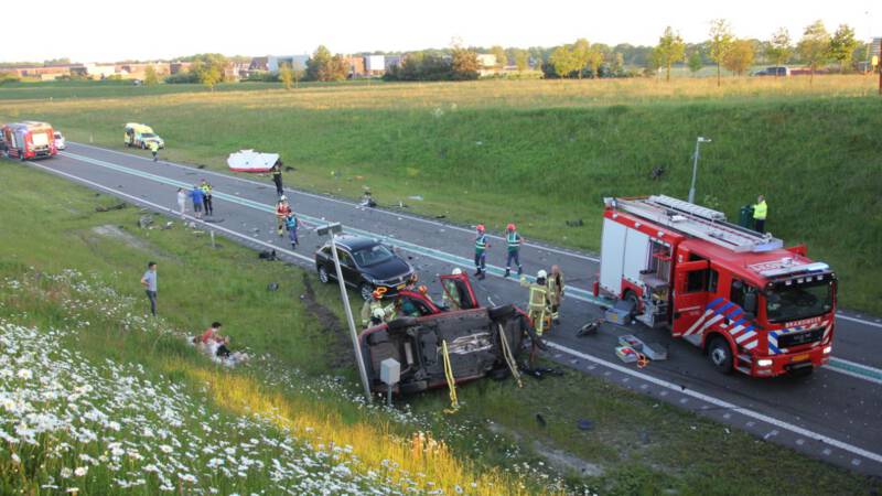 Vier doden en vijf zwaargewonden bij ongeluk met zes auto's bij Borger