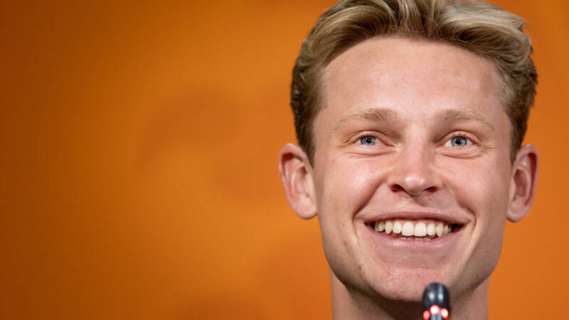 Frenkie de Jong vol vertrouwen: 'Gevoel is goed, speelwijze is duidelijk'