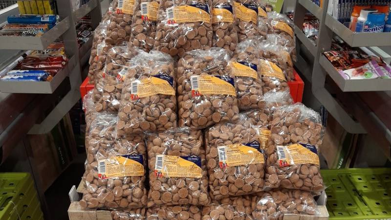 Je kunt midden in de zomer al kruidnoten kopen