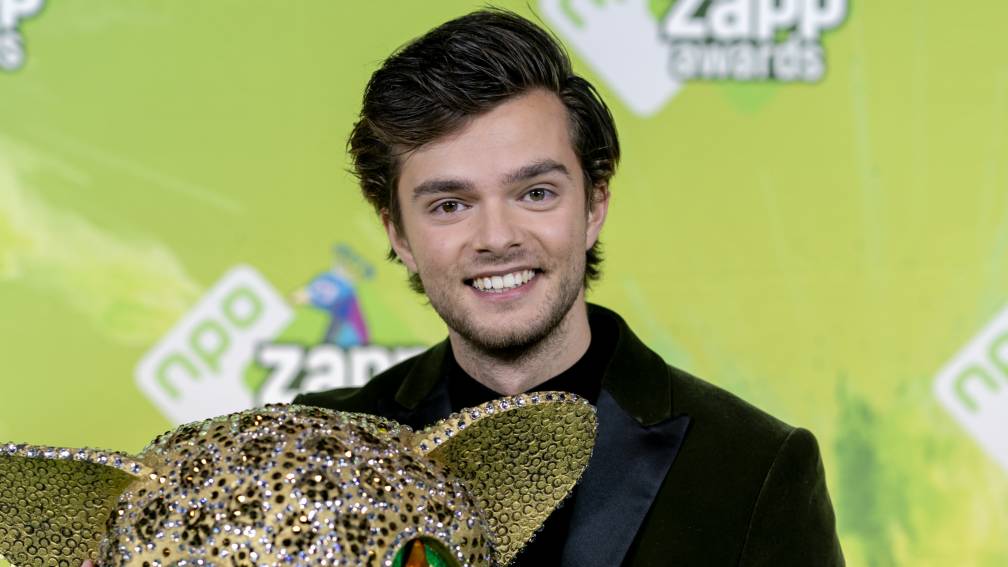 Buddy Vedder gaat The Voice Kids presenteren NOS Jeugdjournaal Buddy Vedder gaat The Voice Kids presenteren NOS Jeugdjournaal