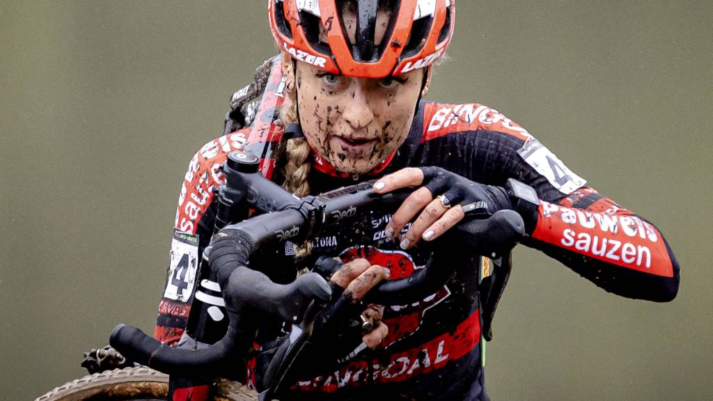 Crossen tussen schapenkeutels op een Drentse vuilnisbelt: zo ziet het EK eruit