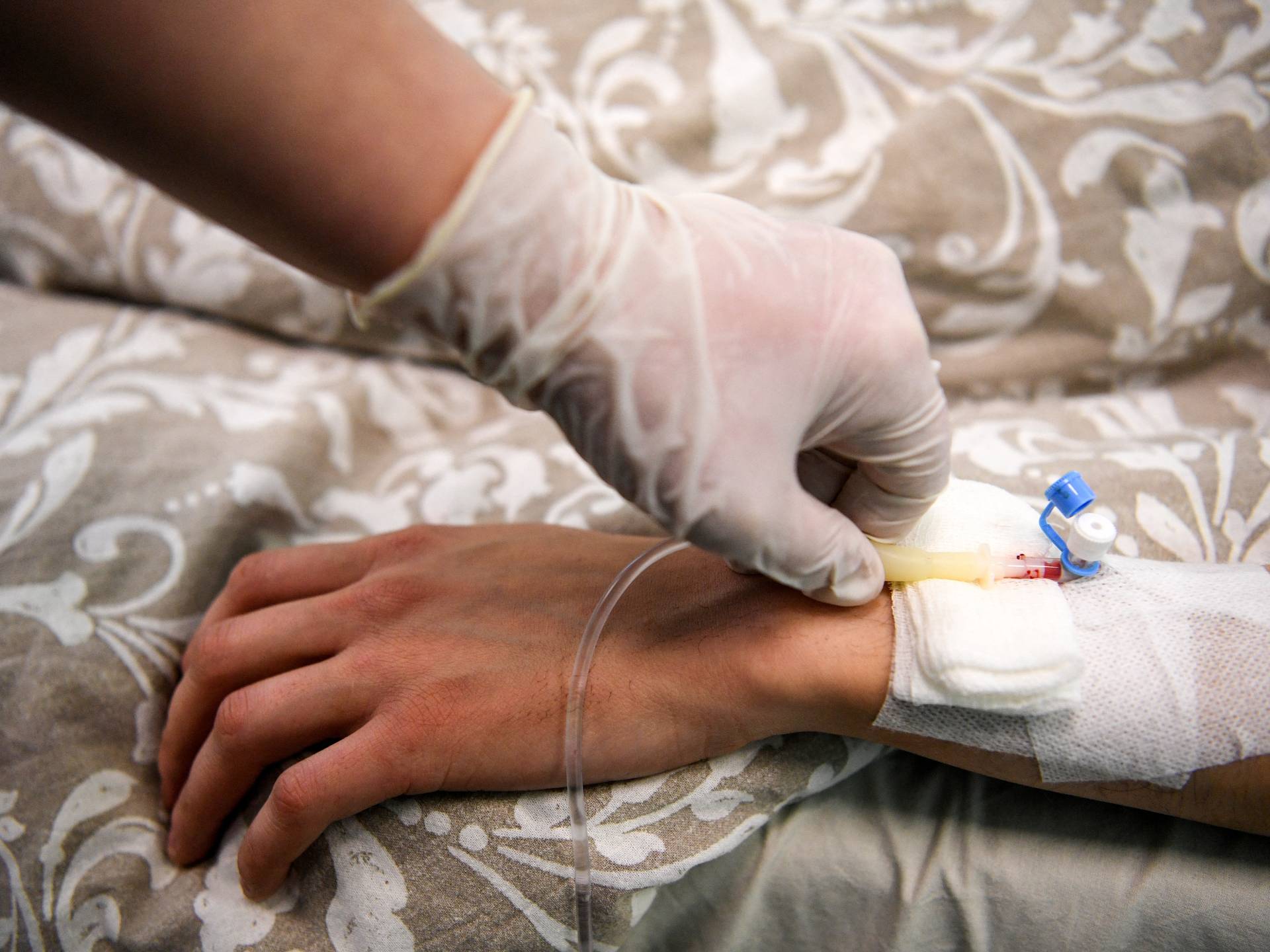 Rotterdams bedrijf verkoopt vitamine-infusen, inspectie en experts zijn kritisch Rotterdams bedrijf verkoopt vitamine-infusen, inspectie en experts zijn kritisch