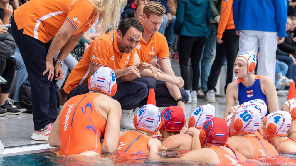 Vernieuwd Oranje gaat bouwen aan team met karakter op WK waterpolo