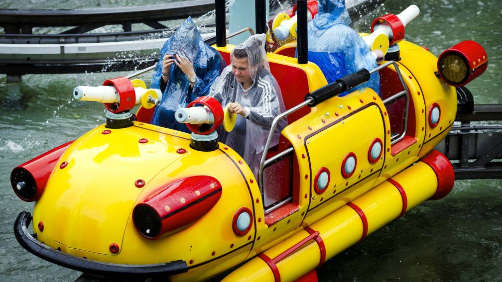 Medewerker Walibi Holland gewond na beknelling in attractie