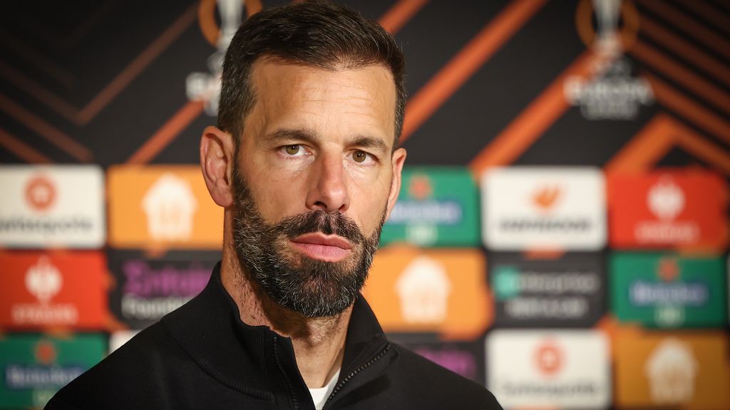 Van Nistelrooij verwacht geen nieuwe walk-over tegen Zürich: 'Weet ik wel zeker' - NOS