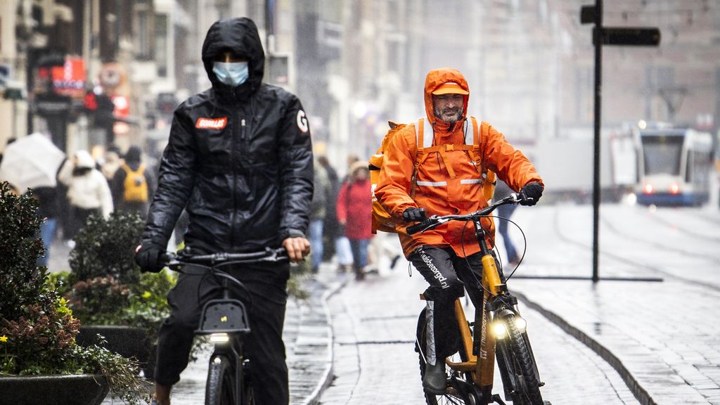 Onderzoek: geestelijke gezondheid platformwerkers onder druk - NOS