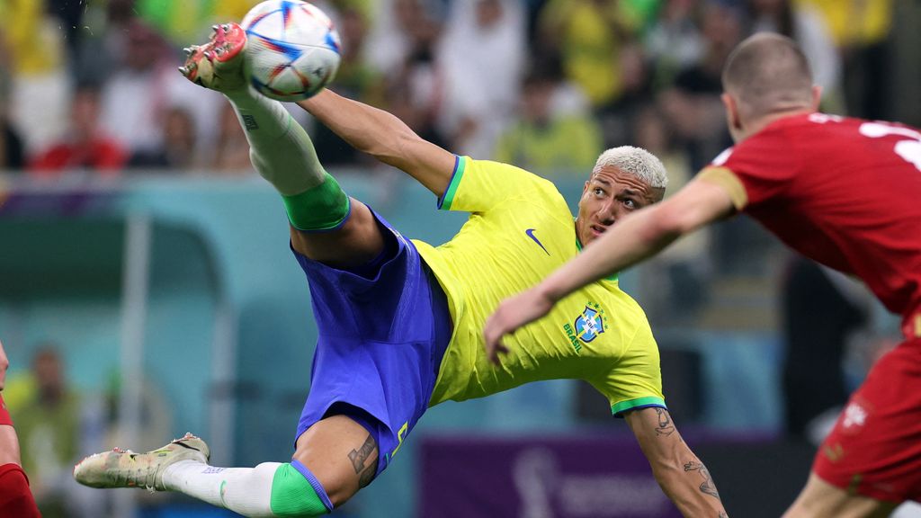 Het duurt een uur, maar dan komt Brazilië toch los tegen Servië: 2-0