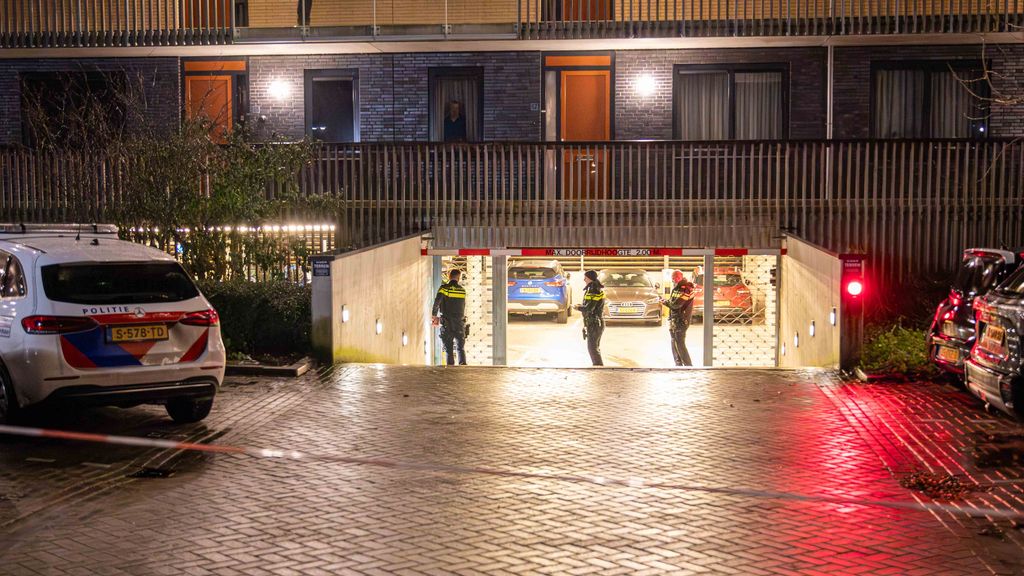 Man overleden na steekpartij in parkeergarage Vinkeveen