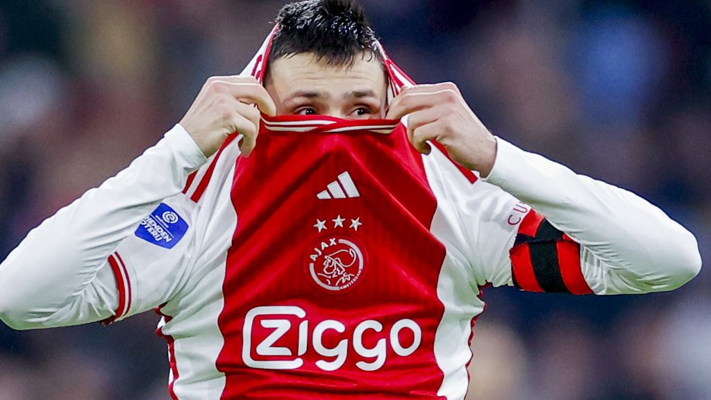 Ajax laat winst op PEC glippen in slotfase: 'Je krijgt wat je verdient'