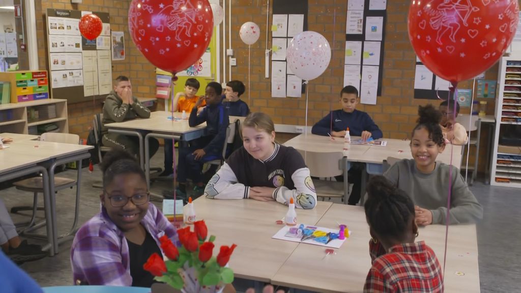Hartjes, ballonnen en gedichten: Kinderen vieren Valentijnsdag