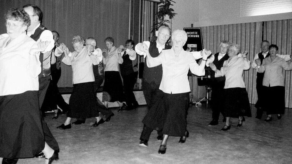 ドレンテ州の干拓地の開拓者たちが、約50年続いた自らの協会を解散する