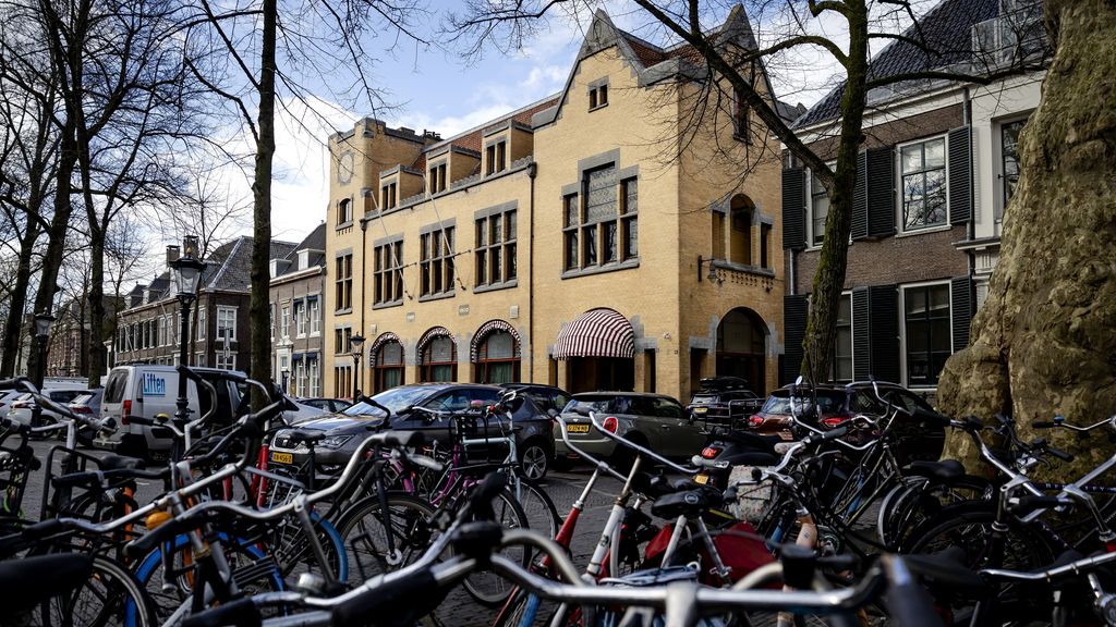 Vanavond op tv Ouders doen verhaal over 'grietenpresentatie' • Meer