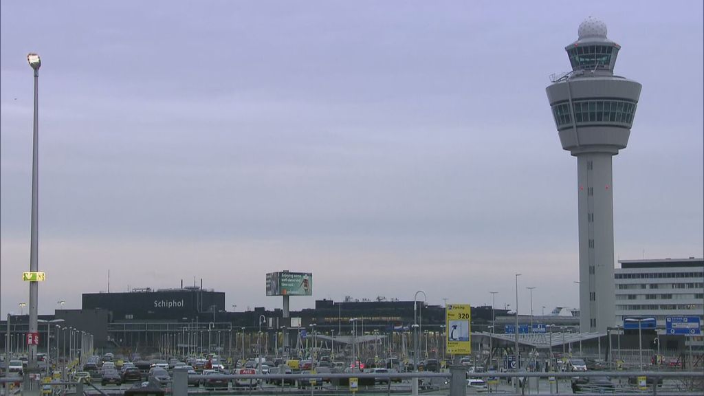 Kritiek op plannen minister Karremans voor verminderen geluidsoverlast Schiphol