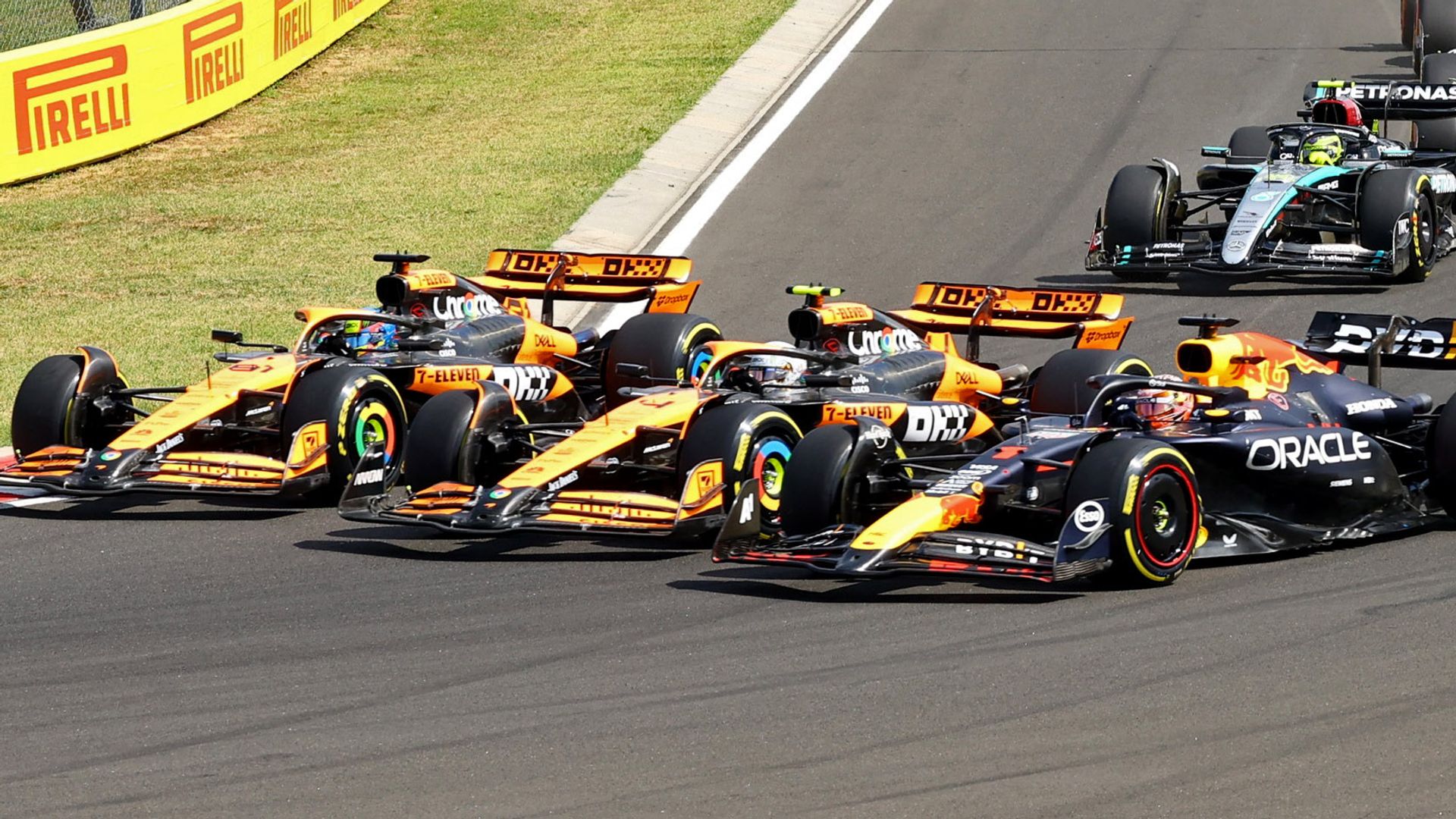 Norris zette ego opzij en liet Piastri voor: 'Hij verdiende ...