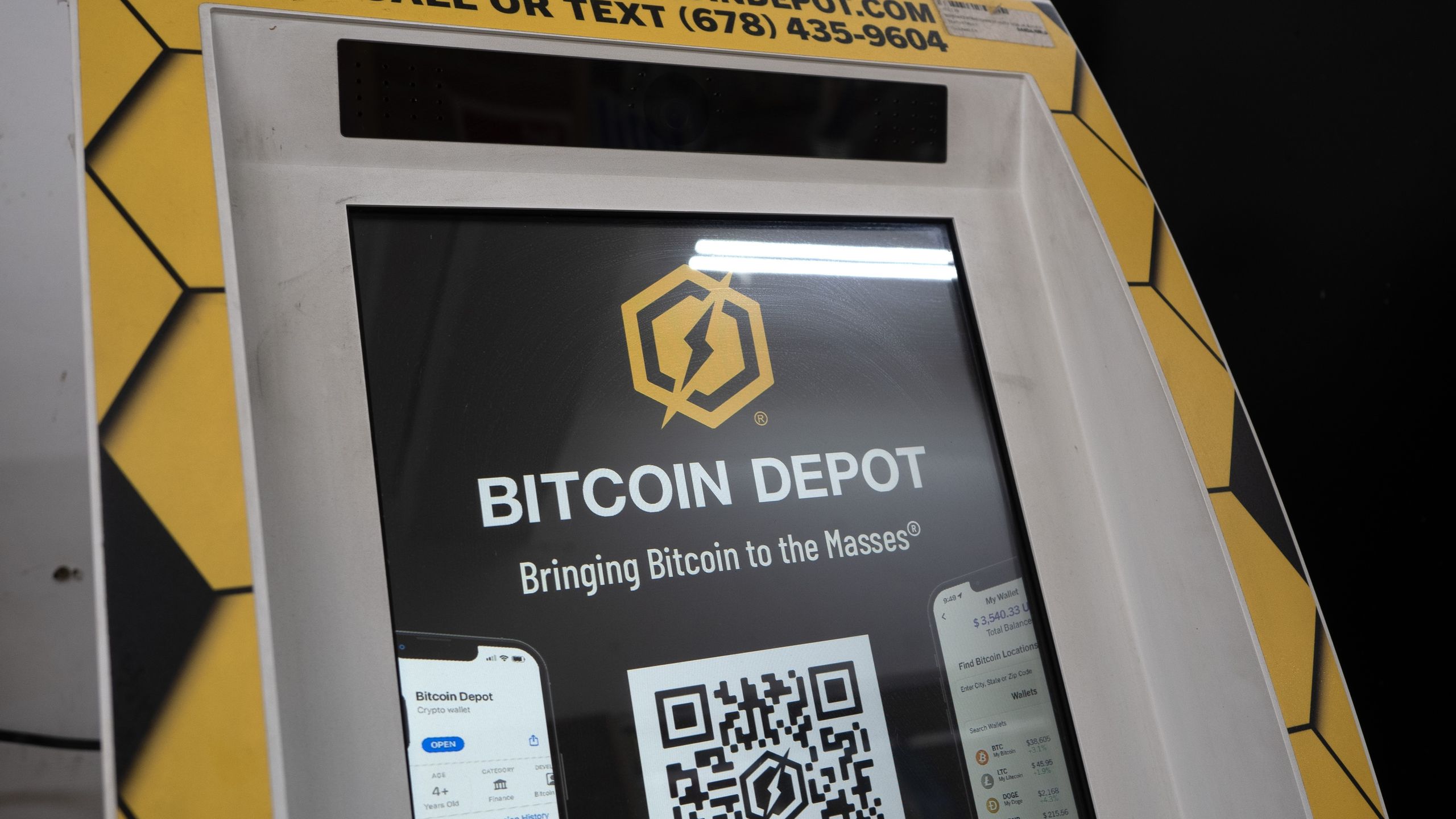 Van een dubbeltje naar (bijna) een ton, steeds meer voet aan de grond voor  bitcoin