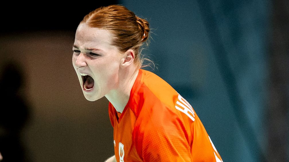 Housheer is klaar voor leidersrol bij handbalsters op zwaar EK