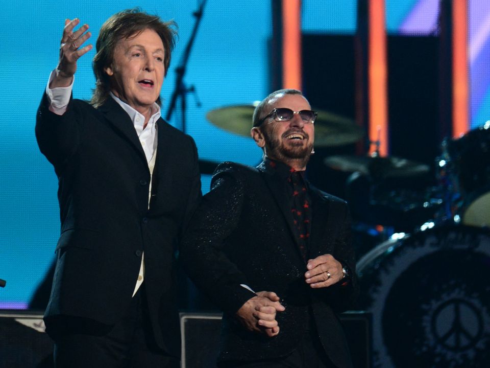 Passengers wait in a ‍crowded airport ‌terminal amidst flight⁢ cancellations.