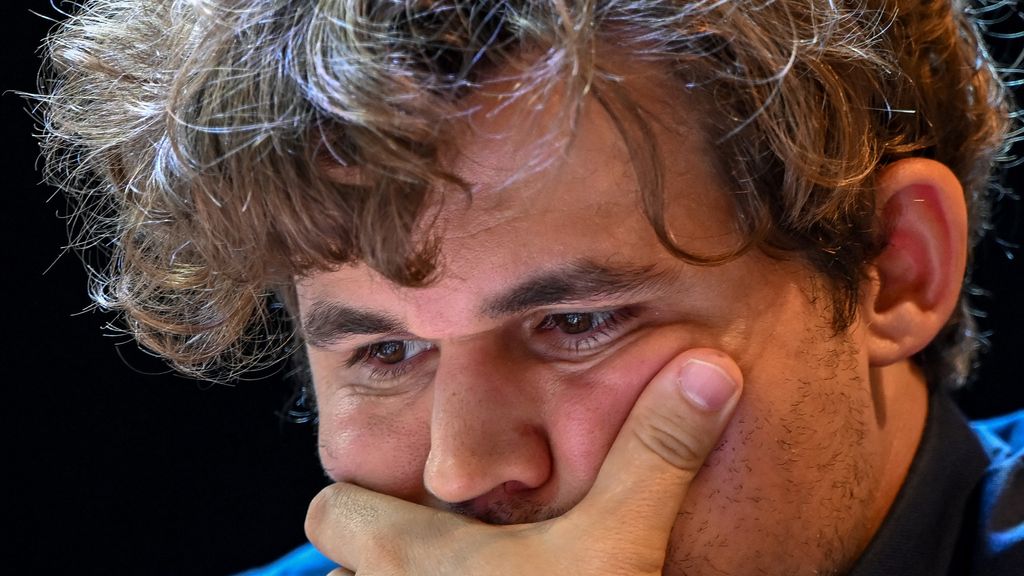 チェス選手のカールセン、ジーンズに関する口論の末、ニューヨークでのラピッド世界選手権を棄権