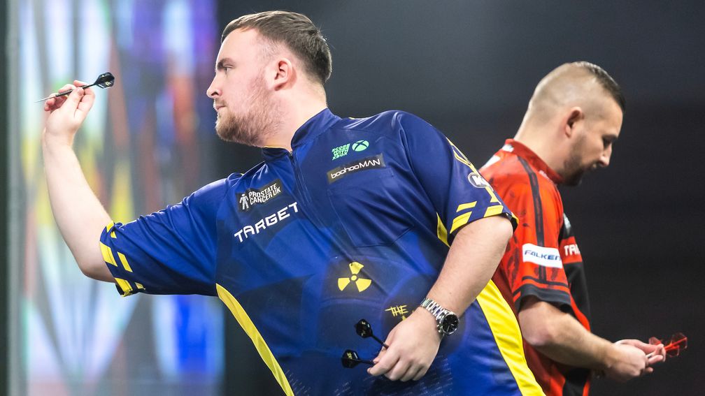 Littler soepel naar halve finales WK darts, tegenstander Bunting droomt van Anfield