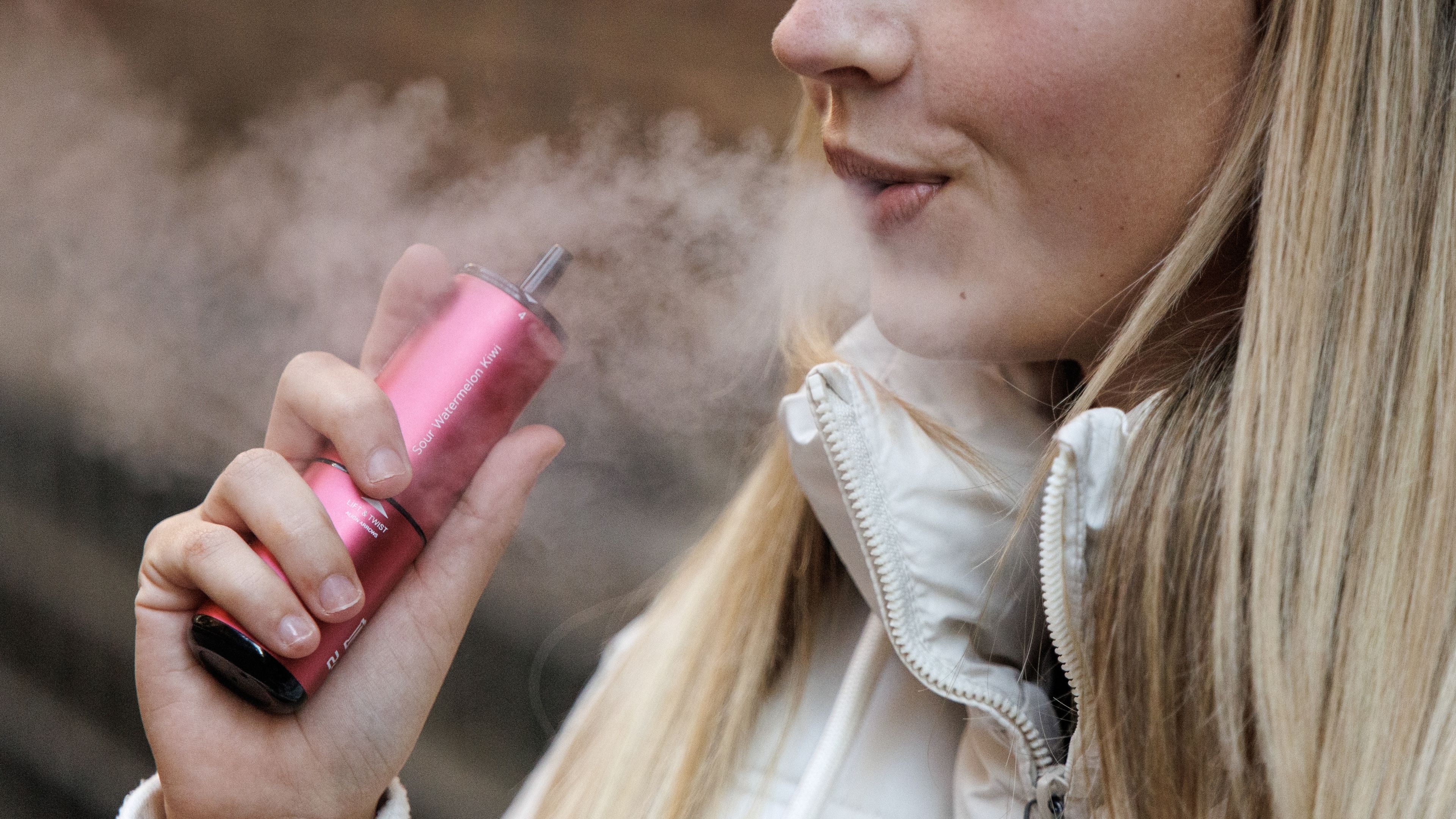 elfbar elfa master akku Online verkoop van verboden vapes ontspoort: FOD Volksgezondheid gaat  binnen- en buitenlandse sites blokkeren
