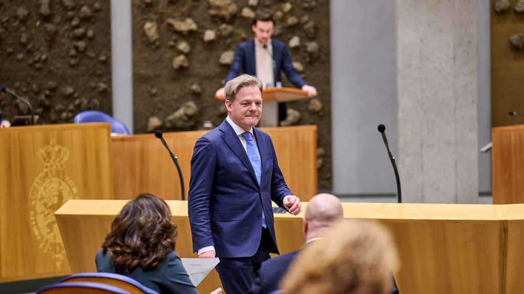 15/1 in Nieuwsuur: Debat falend fraudebeleid • TikTok op zwart in VS • Kliniek Den Dolder