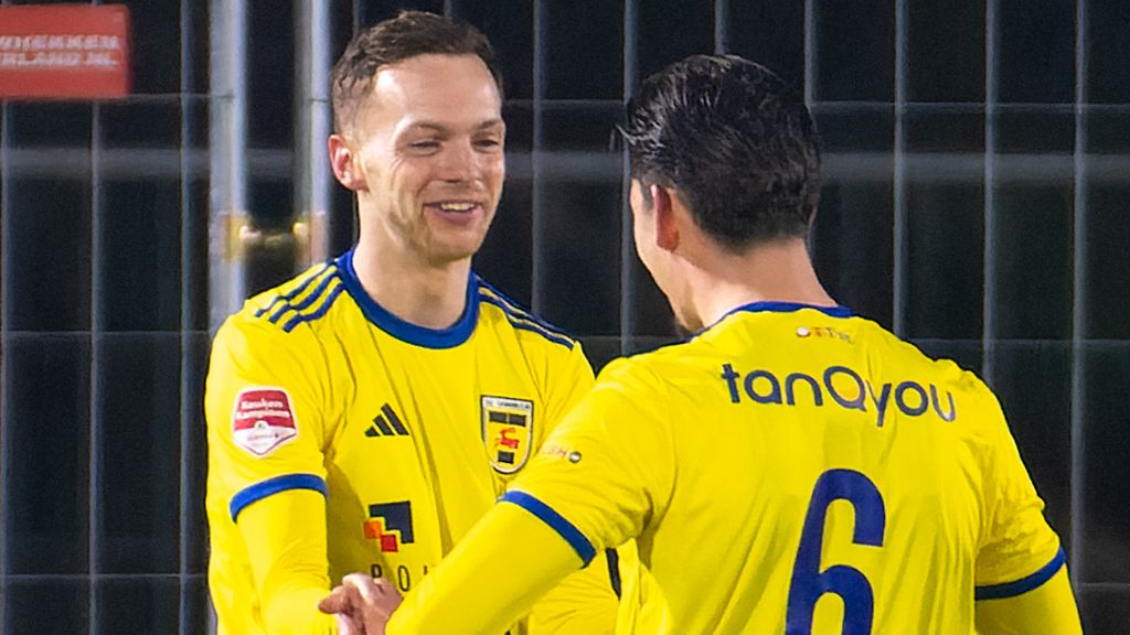 Excelsior verliest bij Jong Ajax, Cambuur rukt op door hattrick Balk