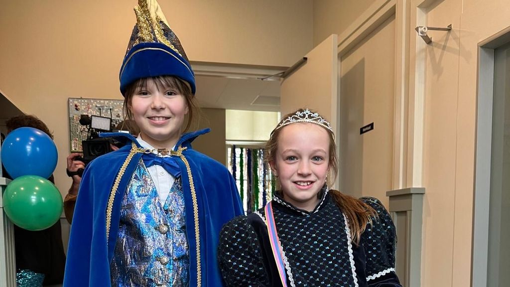 Tess en Noor zijn voor even de baas van hun woonplaats