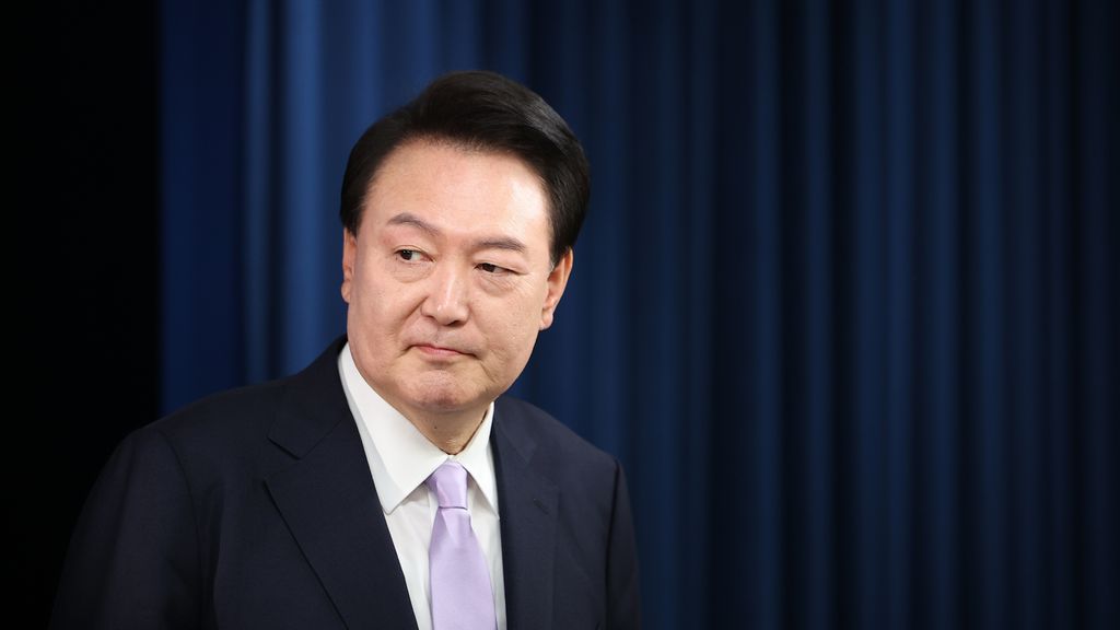 韓国大統領が預けられて刑務所を離れるかもしれません