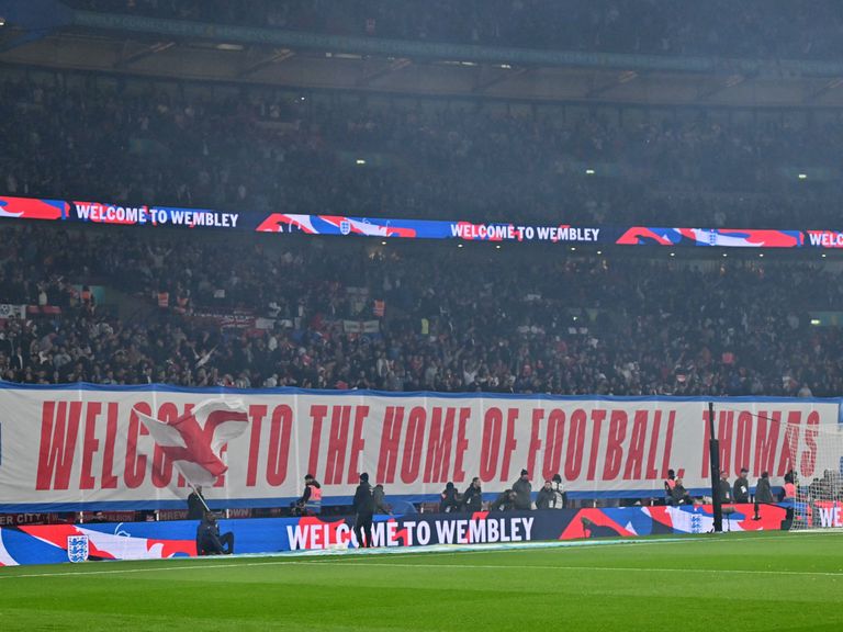 Banner welcoming Thomas Tuchel