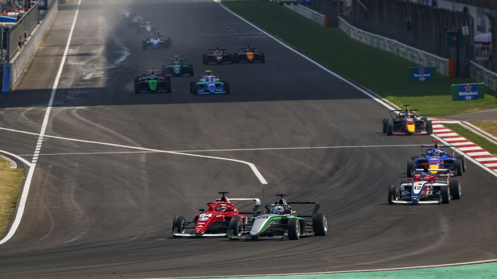 Maya Weug in F1 Academy