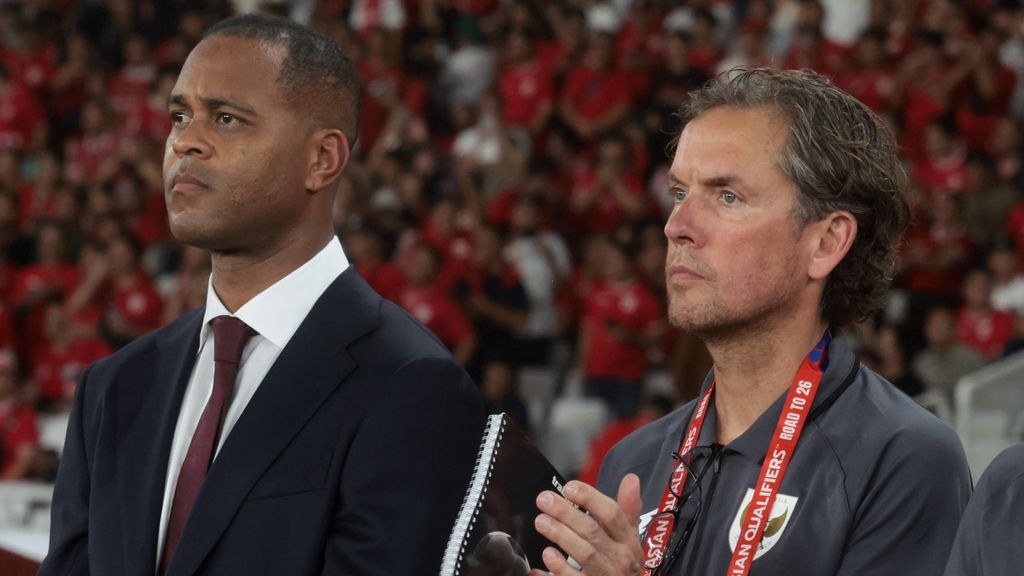National coach Patrick kluivert and assistant Alex Pastoor