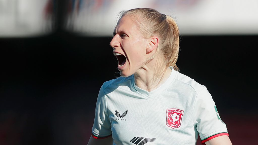 Women Twente’s Dominant 10-1 Victory Over PSV Claims Top Spot in League Standings