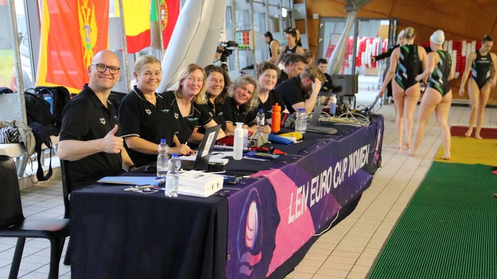 ZV de zaan Water Polo Team Celebrating Championship