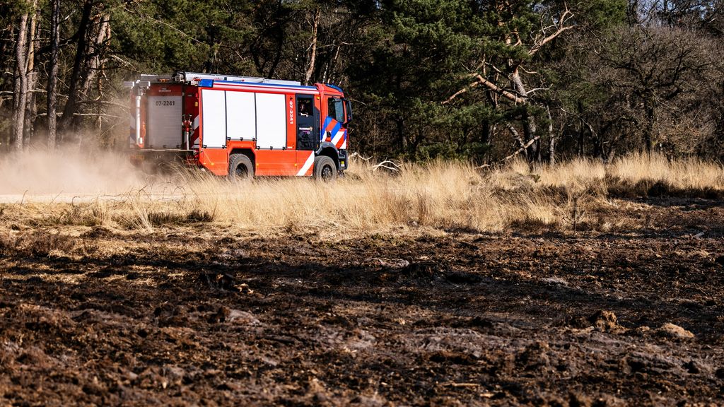 Fire Brigade Busy All Day Fighting Wildfires in Ede