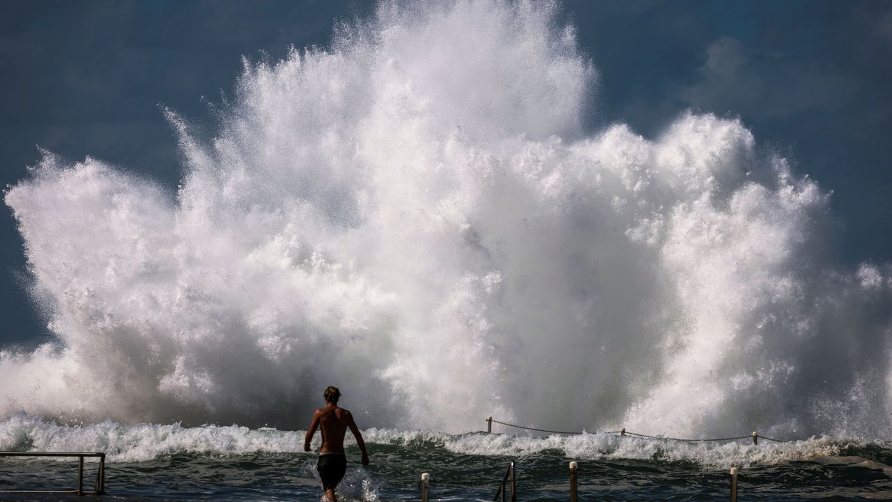 6 Dead After Huge East Coast Australia Waves