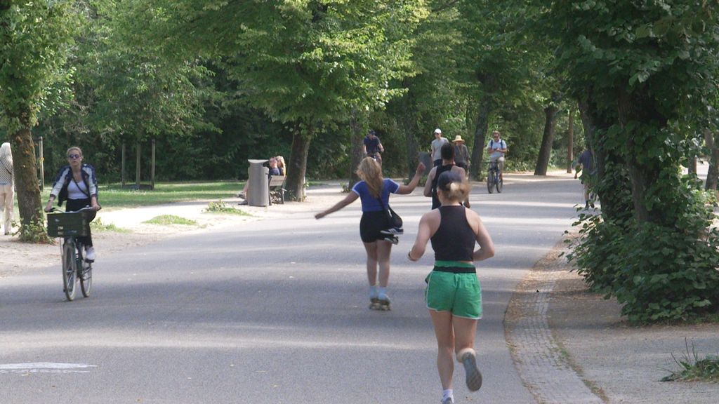 Nog meer meldingen van vrouwen die op billen zijn geslagen in Amsterdam