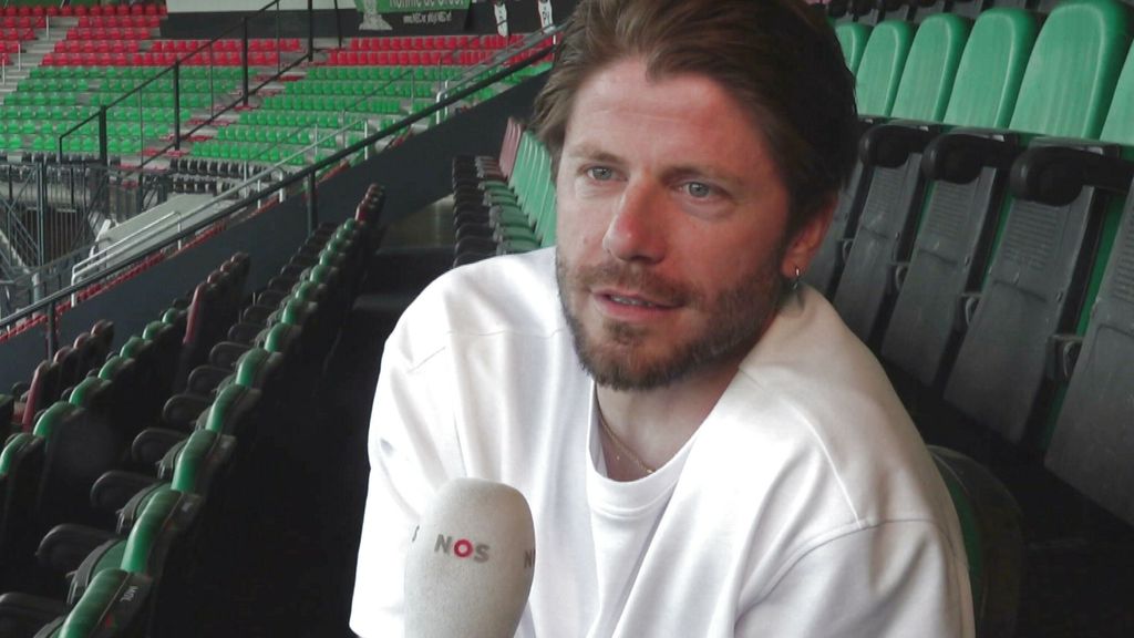 Frenkie de Jong and Lasse Schone during their time at Ajax