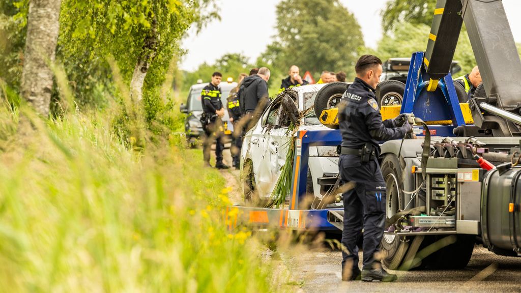 Slachtoffers dodelijk auto-ongeluk Vinkeveen zijn twee mannen van 27