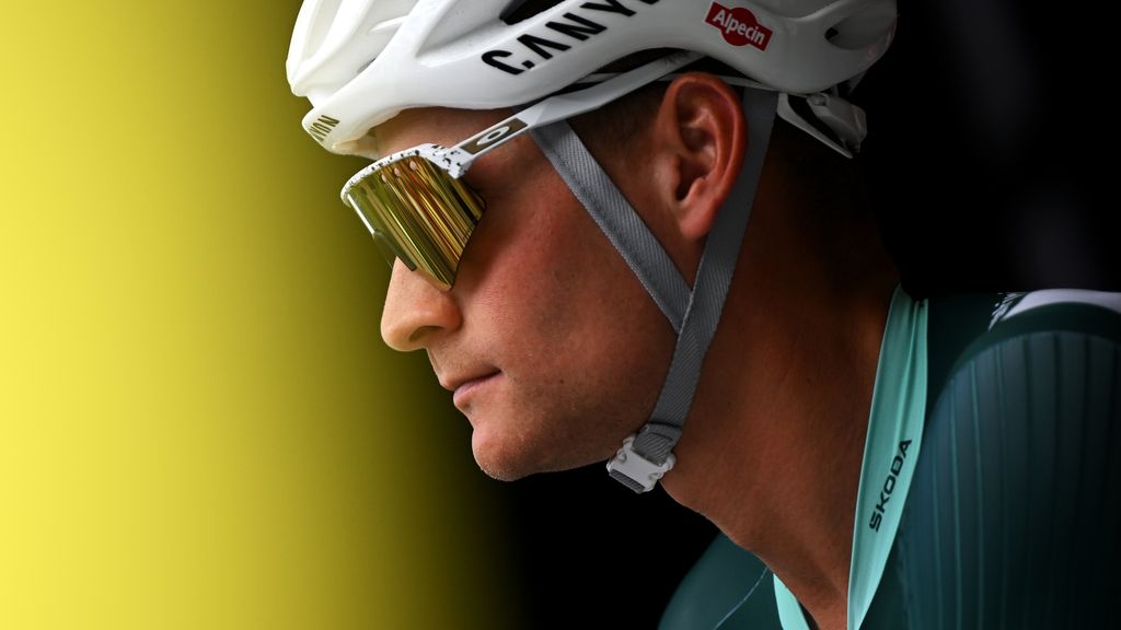 Van der Poel: Yellow Jersey & Early Tour de France Challenge